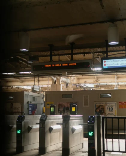 taylor-friehl-GO8mRZj8l3s-unsplash